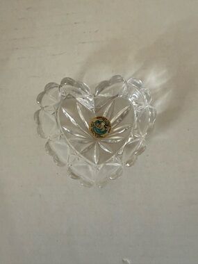 Vtg German Hofbauer Collection, 24% Lead Crystal Heart Shaped trinket holder